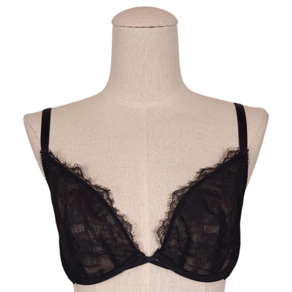 Victoria's Secret Very Sexy Unlined Rose Lace Low Cut Demi Bra 32DD